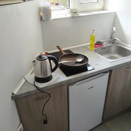 Budget Apartment Warna